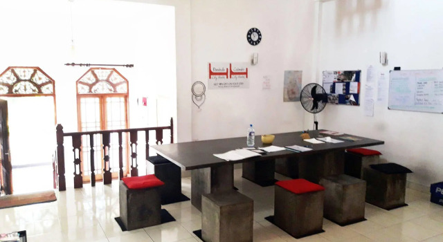 Kandy City Hostel, Забронировать Хостел Отели Канди с бассейном, рядом с Kandyan Art Association &amp; Cultural Centre, Бассейн