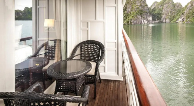 Номер Executive Paradise Elegance Cruise Halong