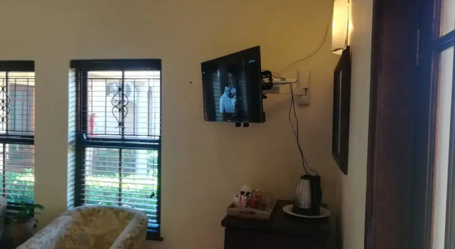 Номер Luxury The Moon and Sixpence Garden Guest House