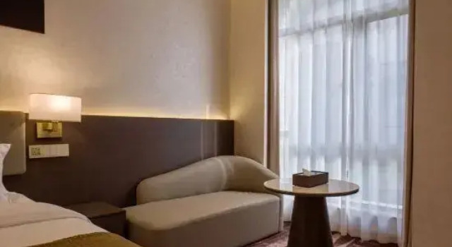 Superior Suite Paragon