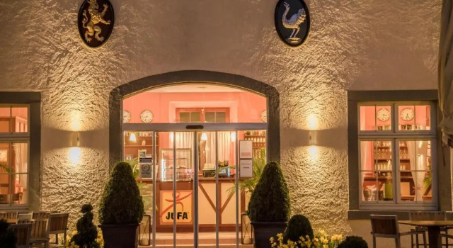 JUFA Hotel Meersburg am Bodensee, Забронировать Отель Мерсбург Баден-Вюртемберг, рядом с Порт Мерсбург