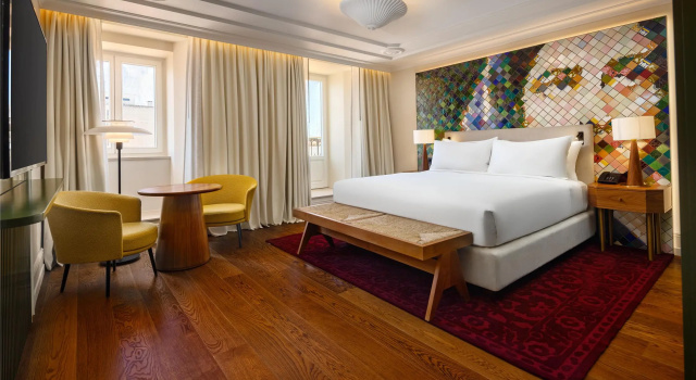 Номер Premium DUO Hotel Lisbon, Curio Collection by Hilton