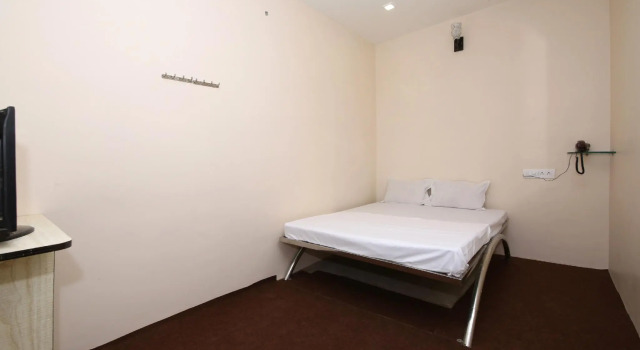 OYO 40622 Shahi Guest House