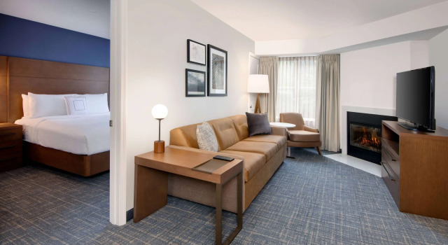 Четырёхместный люкс с 2 комнатами Sonesta ES Suites Atlanta Alpharetta North Point Mall