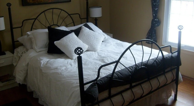 Chickadee Lane Bed & Breakfast, Buchen Sie Hotel Steinbach Manitoba