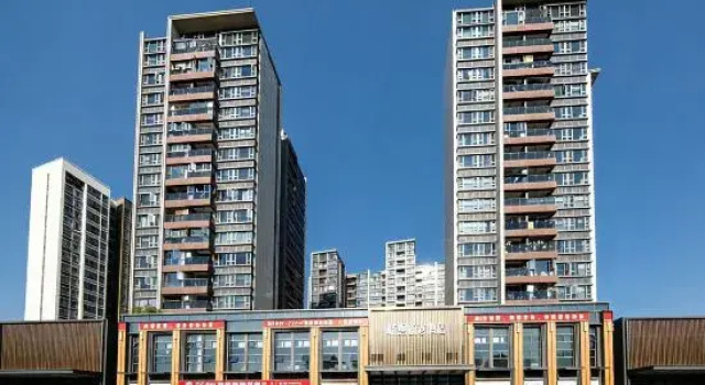 changxiang life hotel（sehnzhenbananguojijichangdian）, Book Hotel Hoteller i Guangdong med parkering, Parkering