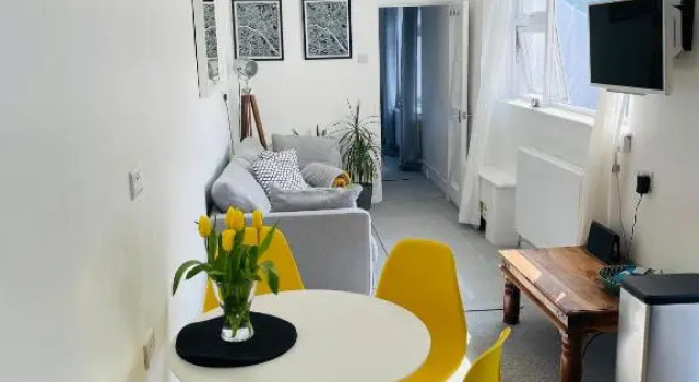 Waters Edge Holiday Home in Hayle, West Cornwall