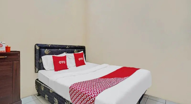 Номер Standard OYO 90415 Havana Orange Guest House