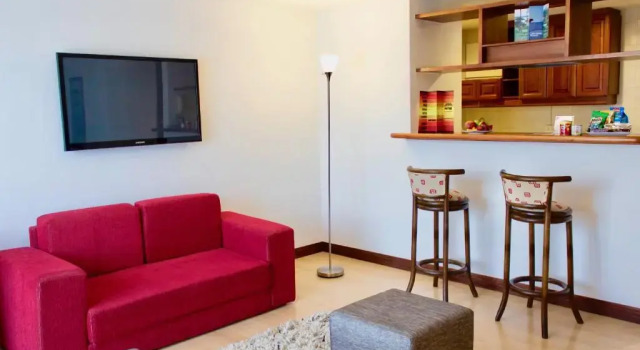 Люкс Leblon Suites Hotel Milla de Oro