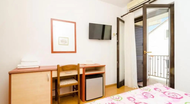 Двухместный номер Economy с балконом и с частичным видом на море Cina Apartments