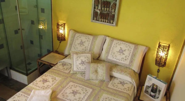 O Veleiro Bed and Breakfast, Забронировать Отель Ботафого Рио-де-Жанейро, рядом с Guinle Park