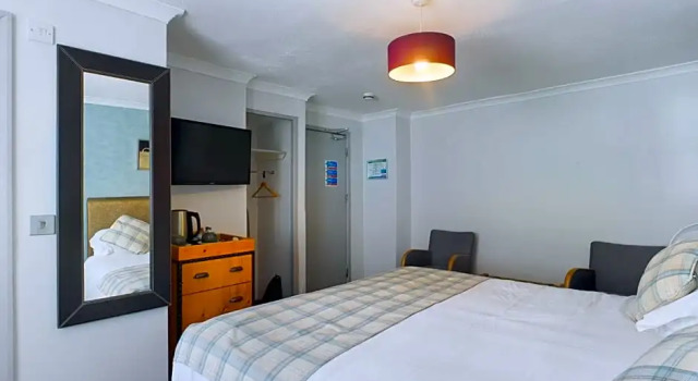 Номер Classic The Oakhouse Hotel