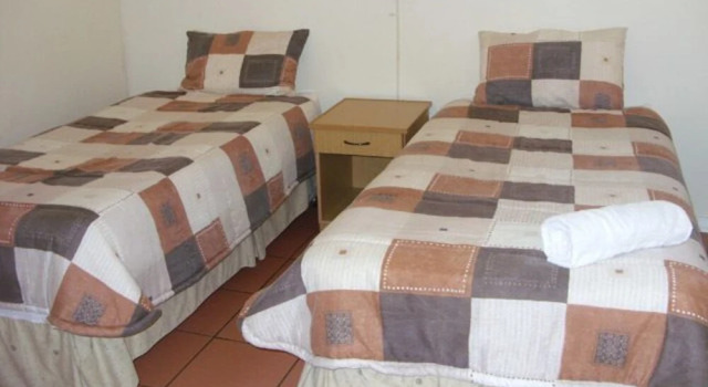 Ezulwini Berg Resort, Book Resort Jagersrust Free State
