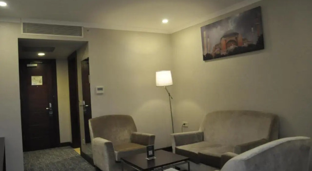 Полулюкс Happy Inn Gebze Hotel