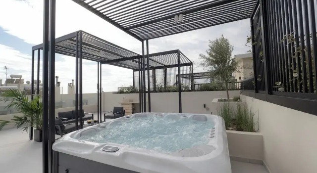 Номер Luxury Пентхаус с 2 комнатами с частичным видом на море The Samirah Luxury Residences in Elliniko