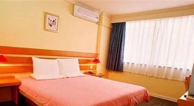 Home Inn Leshan - Leshan, Prenota Hotel Hotel a Leshan con parcheggio, Parcheggio