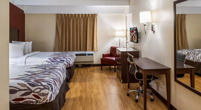 Четырёхместный номер Standard Red Roof Inn Richmond, IN