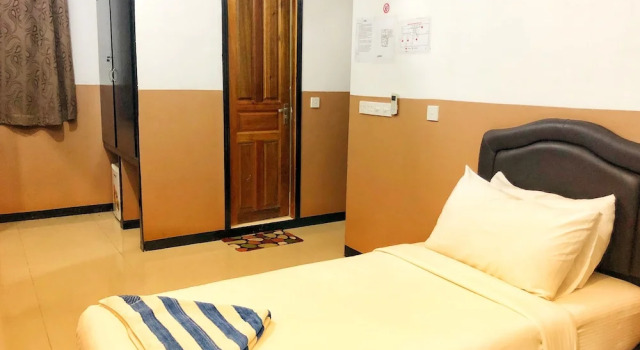 Трёхместный номер Deluxe c 1 комнатой с видом на город Brize Inn