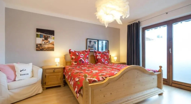 Wintertraum im Allgäu Alpine und Deluxe Sonnenwinkel, 4 Sterne Klassifiziert, WLAN gratis, großer Balkon mit Bergsicht, ruhig und doch zentral gelegen, tolle neu renovierte Ferienwohnung mit separaten Schlafzimmer, Brötchenservice, Hunde auf Anfrage, Rezervasyon Otel Obermaiselstein Hoernergruppe