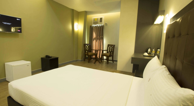 Lucky 9 Budget Hotel