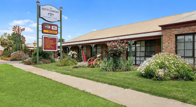 Четырёхместный номер Standard The Settlement Historic Hotel