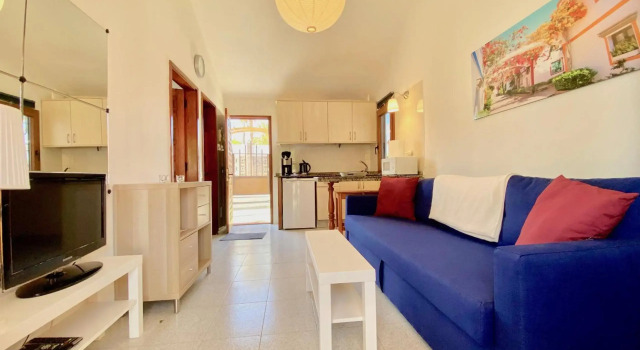 Casita blanca near yumbo, Забронировать Отель Отели Плайя дель Инглес с бассейном, рядом с Экуменический храм Эль-Сальвадор, Бассейн