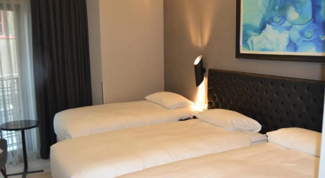 Трёхместный номер Deluxe Barbera Hotel