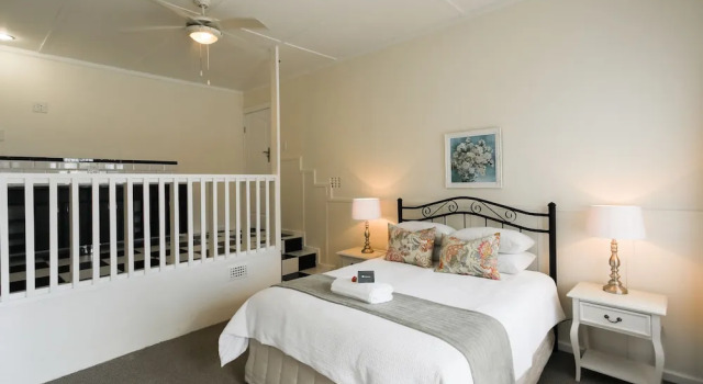 Двухместный номер Standard с балконом Hathaway Guest House