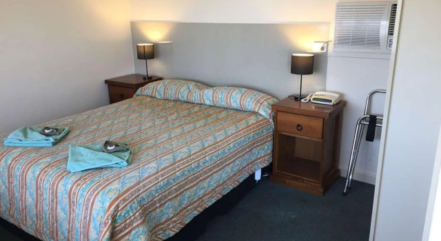 Трёхместный номер Economy Blue Lake Motel