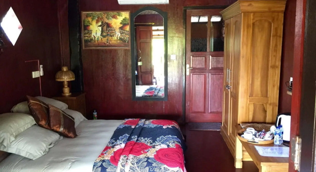 Mahogany Cottage, Rezervasyon Tatil Evi Lombok villalar, Villa