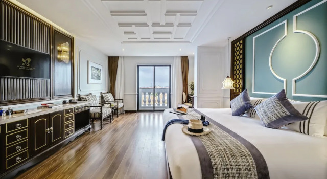 Двухместный номер Deluxe с балконом и с красивым видом из окна Gallery Hotel & Spa - Le Pavillon Hoi An Group