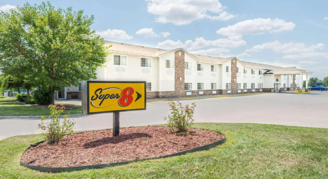 Четырёхместный номер Standard Super 8 by Wyndham Platte City Kansas City Area Airport