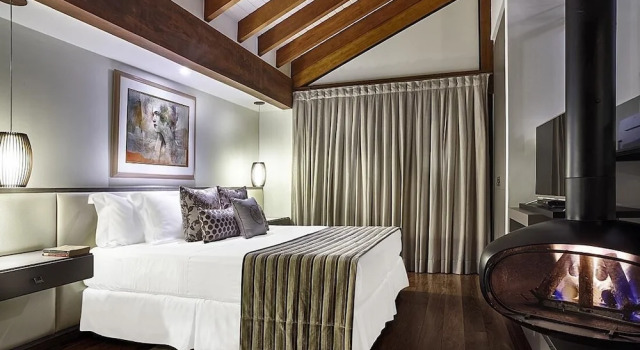 Трёхместное шале с балконом Hotel & Spa Saint Michel