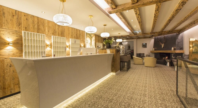 Alpenhotel & SPA, Забронировать Курортный отель СПА-отели Зефельд-ин-Тироля, рядом с Горнолыжный подъемник Брандллифт, SPA-услуги