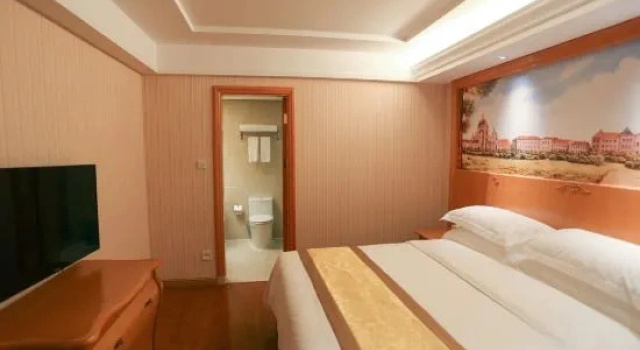 Трёхместный семейный люкс Vienna Hotel Xi'an Zhonglou