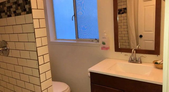 Четырёхместный номер Standard Cedar Inn & Suites