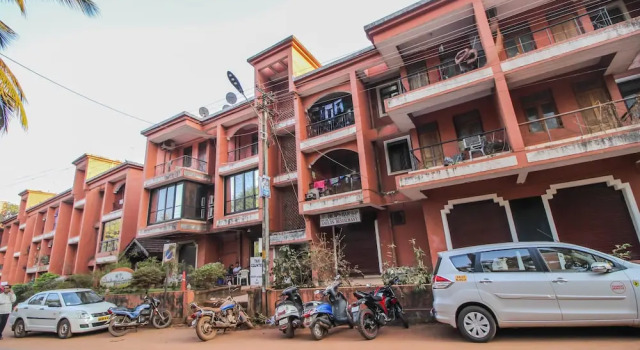 OYO 10906 Home Modern 1BHK Baga