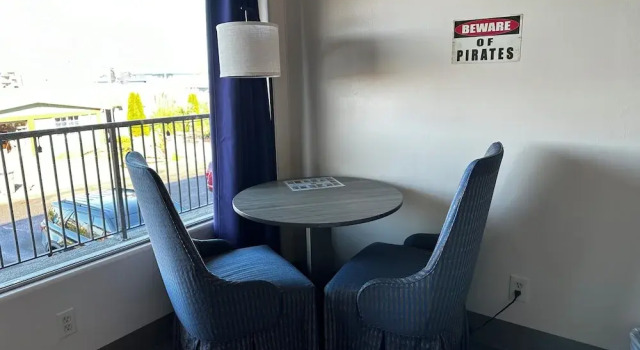 Люкс с частичным видом на океан Westport Inn