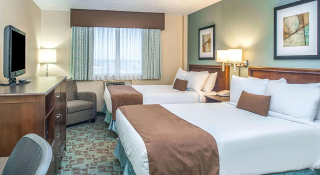 Camera quadrupla Standard Ramada by Wyndham Saskatoon