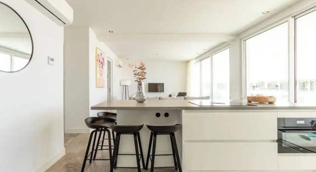 Апартаменты Deluxe ONE Mambo Beach Condos by Bocobay