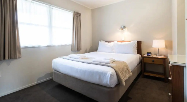 Люкс с 2 комнатами Colonial Court Motor Inn