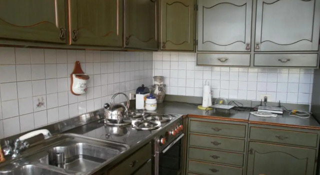 Коттедж с 4 комнатами Delianick Holiday Home