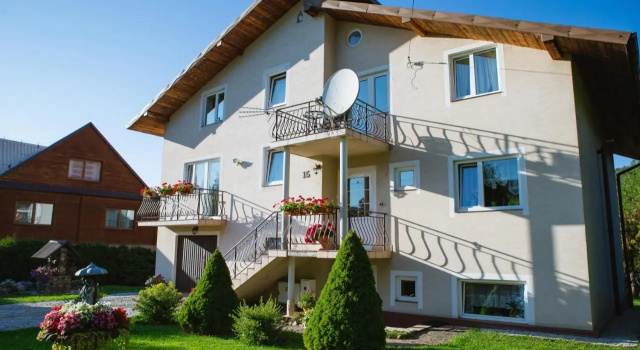 Pod akacjami, Book Bed and Breakfast Baligrod Bieszczady