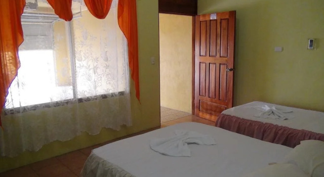 Hotel y Cabinas el Edén Del Este, Prenota Hotel Cariari Limon