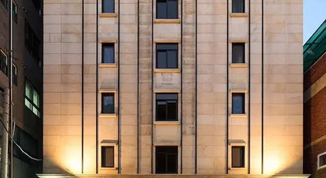 Blueduck hotel, Забронировать Отель Чонногу Сеул, рядом с Дерматологическая клиника BLT
