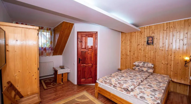 Номер Standard Pensiunea Flori de Camp
