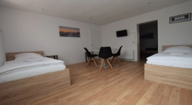 AB Apartment 81