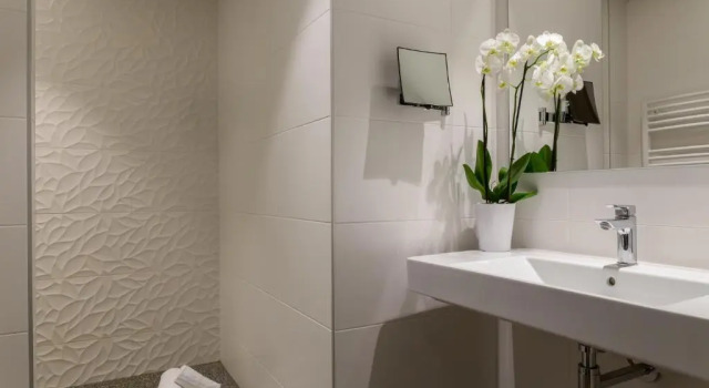 Четырёхместный номер Standard Дуплекс Sure Hotel by Best Western Dijon Sud