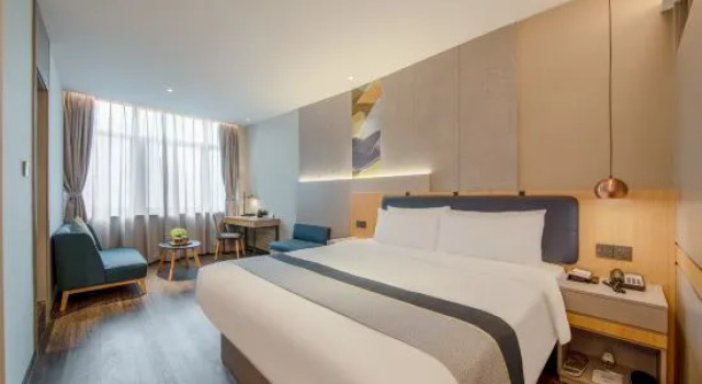 Двухместный люкс Homeinn Selected Hotel (Changzhou Universal Dinosaur Park Wanda Plaza)