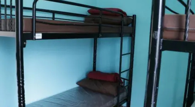 Кровать в общем номере YHA Pak Sha O Youth Hostel (Sai Kung)